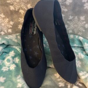 Skechers Knit Navy Flats Size 9 memory foam insoles